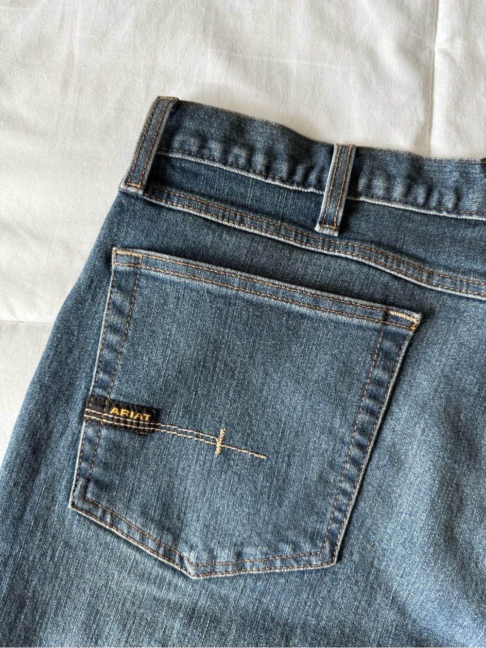Ariat relaxed boot Jeans - Picture 3 of 11
